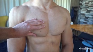Muscle worship – Henry